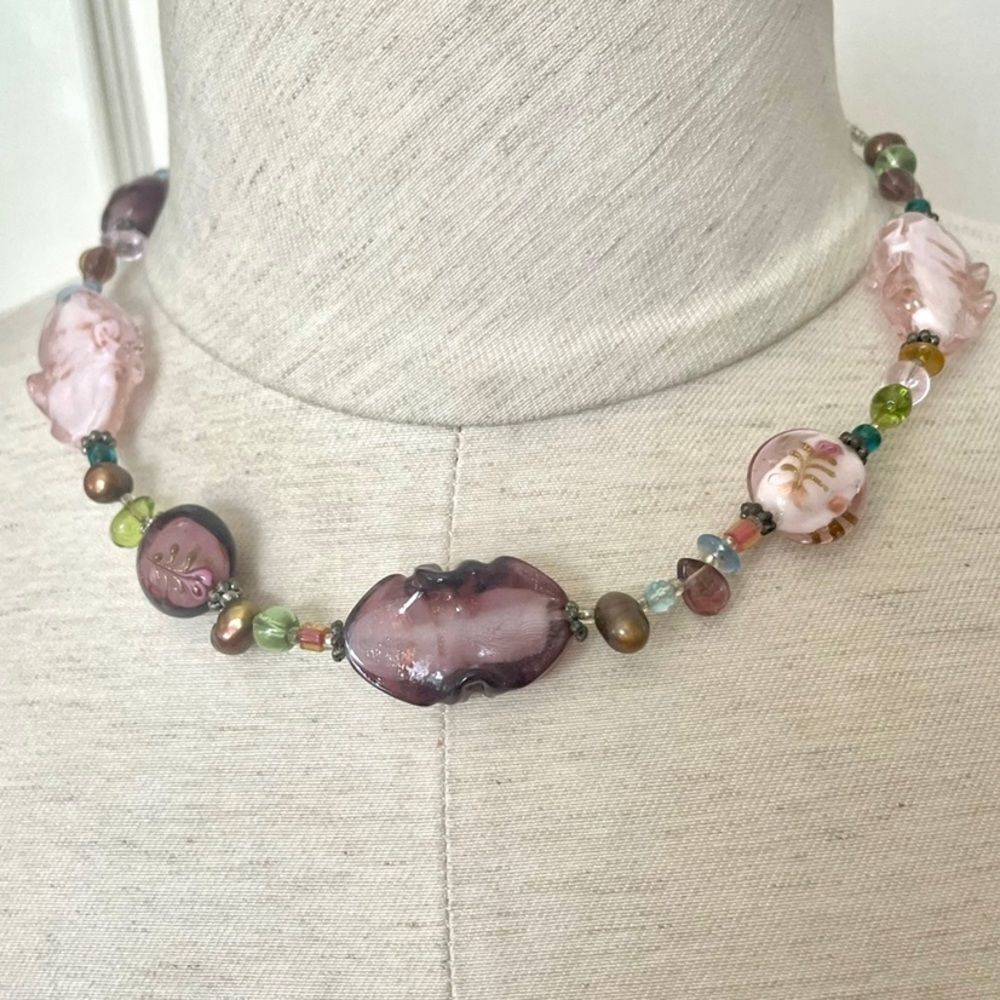 Premier Designs pink glass necklace
